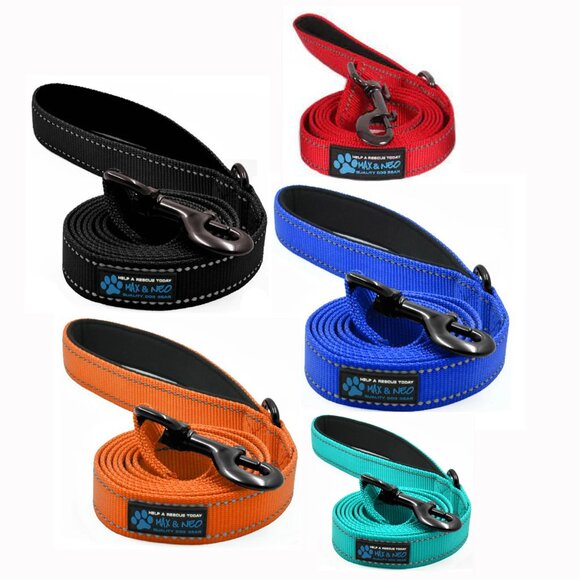 Dog Leash: Blue NWT 6-foot Nylon Reflective Dog Leashes - Picture 2 of 2